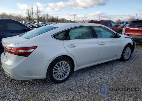 2015 Toyota Avalon Hybrid z USA, uszkodzony, nr VIN 4T1BD1EB2FU044687
